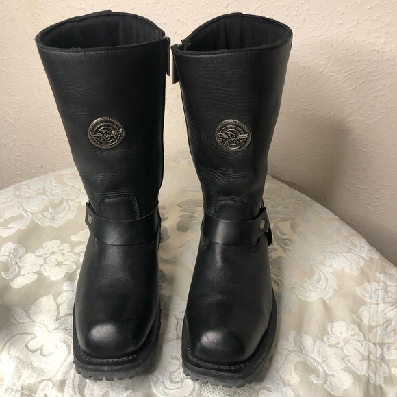 Milwaukee Leather Men's Black 11-inch Classic Harness Square Toe Boots, 9.5 - Picture 3 of 15